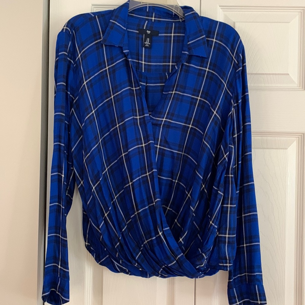Gap plaid wrap shirt